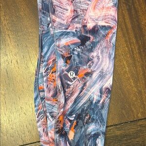 Lululemon Multicolor Abstract Leggings